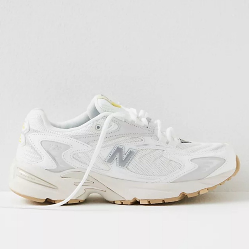 New Balance 725 Sneakers NEW!